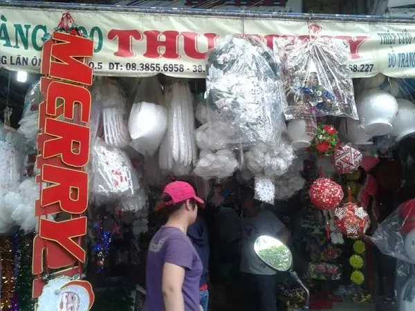 10 Cửa Hàng Thu Thủy