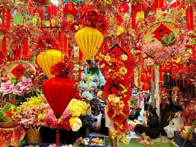 Nơi Cung Cấp Sỉ Đồ Trang Trí Tết Giá Rẻ Tại Tp Hcm - Quận 5