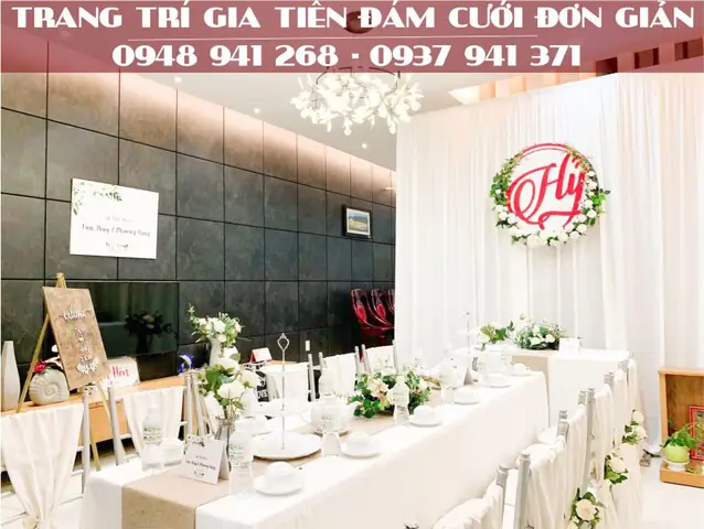 Cần Thuê Trang Trí Gia Tiên Đám Cưới Đơn Giản Tông Trắng Điểm Đỏ Cần Thuê Trang Trí Gia Tiên Đám Cưới Đơn Giản Tông Trắng Điểm Đỏ