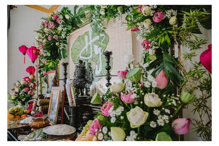 Cách Cắm Hoa Trang Trí Bàn Thờ Ngày Cưới Như Thế Nào?