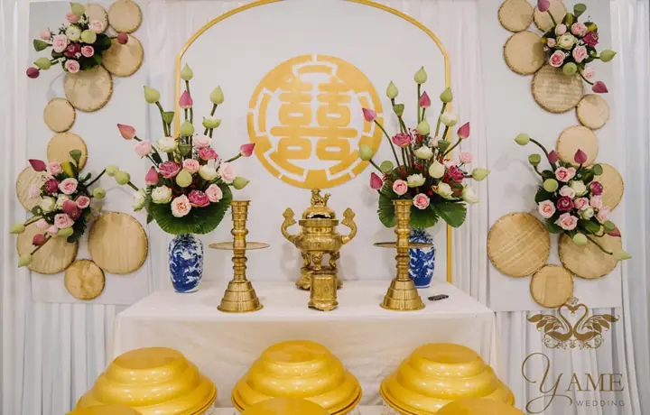 Cách Cắm Hoa Trang Trí Bàn Thờ Ngày Cưới Như Thế Nào?