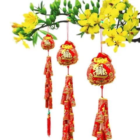 Làm Thế Nào Để Trang Trí Cây Mai Ngày Tết Một Cách Đẹp Và Ấn Tượng?