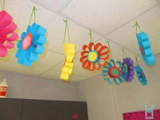 Làm Thế Nào Để Trang Trí Cây Mai Ngày Tết Một Cách Đẹp Và Ấn Tượng?