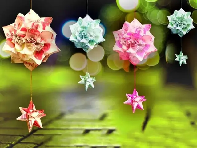 Làm Thế Nào Để Trang Trí Cây Mai Ngày Tết Một Cách Đẹp Và Ấn Tượng?