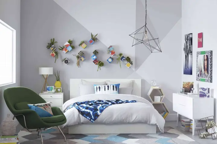 Trang Trí Phòng Ngủ Bằng Hoa Lá Giả