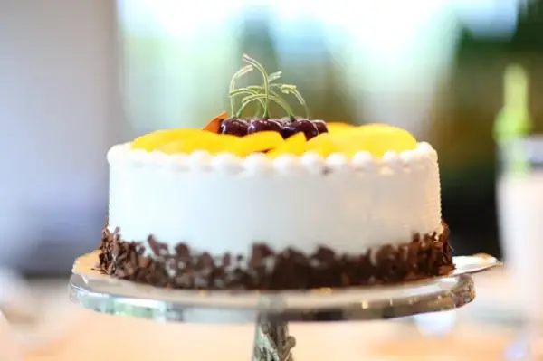 Hướng Dẫn Cách Trang Trí Bánh Bông Lan Với Mứt Hướng Dẫn Cách Trang Trí Bánh Bông Lan Với Mứt