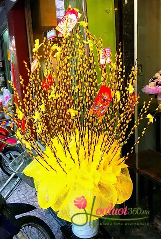 Bước Nào Để Trang Trí Bình Hoa Nụ Tầm Xuân Đẹp Mắt?