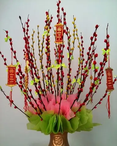 Bước Nào Để Trang Trí Bình Hoa Nụ Tầm Xuân Đẹp Mắt?