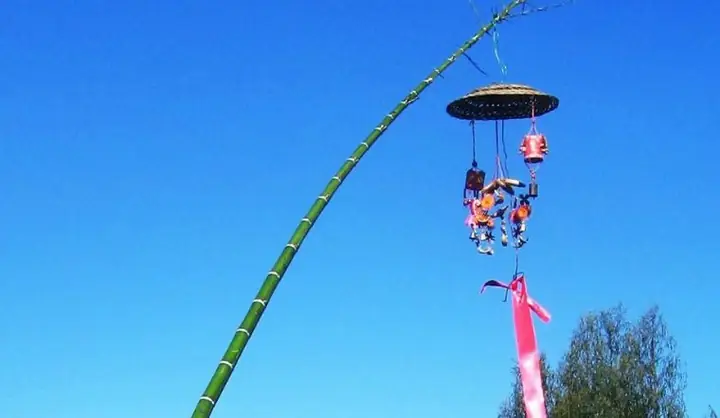 Cách Trang Trí Cây Nêu Ngày Tết Theo Phong Tục Truyền Thống