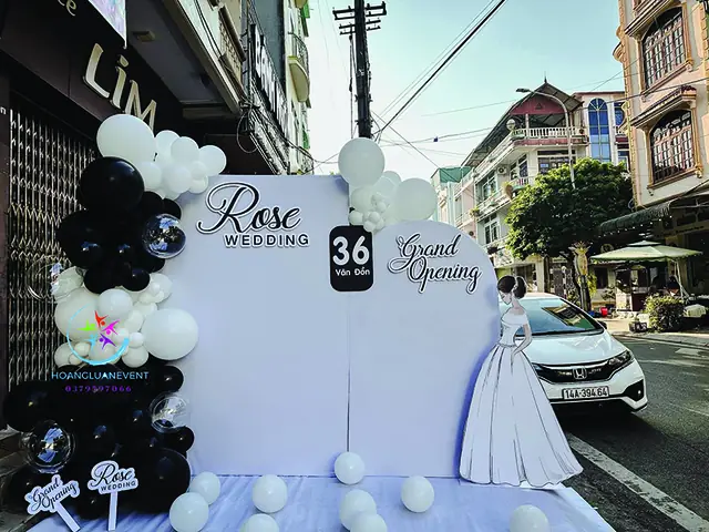 Trang Trí Khai Trương Cửa Hàng Áo Cưới Kt335