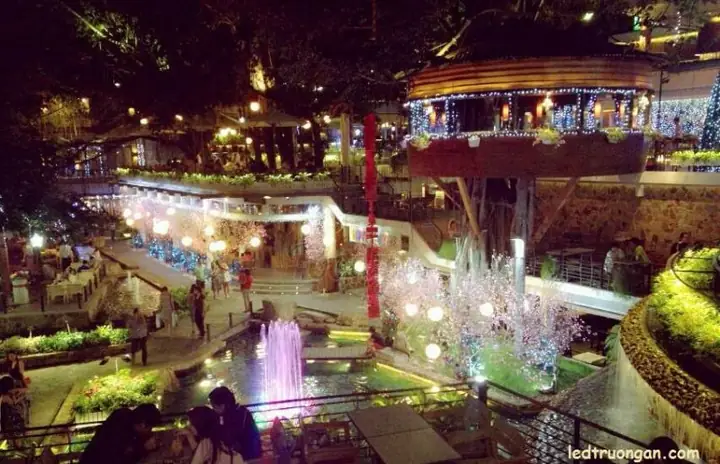 Kết Hợp Nhiều Loại Đèn