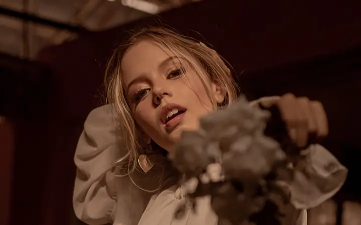 Mẹo Thiết Kế Tiệm Nối Mi - Gollee