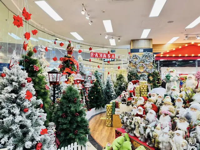 Top 10 Cửa Hàng Bán Đồ Trang Trí Noel Vừa Đẹp, Vừa Rẻ Tại Tp.hcm