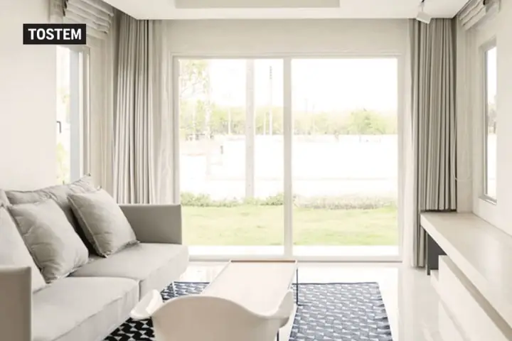 20+ Mẫu Thiết Kế Cửa Sổ Phòng Khách Đẹp Đón Tài Lộc