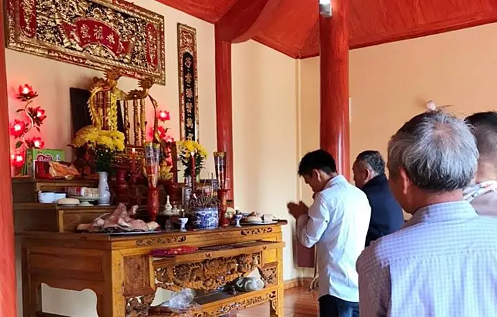 Lưu Ý Khi Đọc Văn Khấn Bàn Thờ Gia Tiên