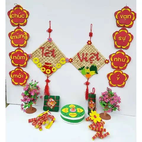 Trang Trí Dây Treo Nhân Dịp Tết Trang Trí Dây Treo Nhân Dịp Tết