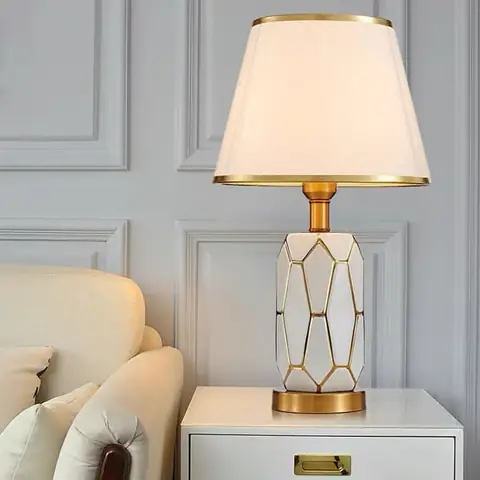 Hướng Dẫn Toàn Diện: Chọn Đèn Phòng Ngủ Để Bàn Chuẩn Chuyên Gia