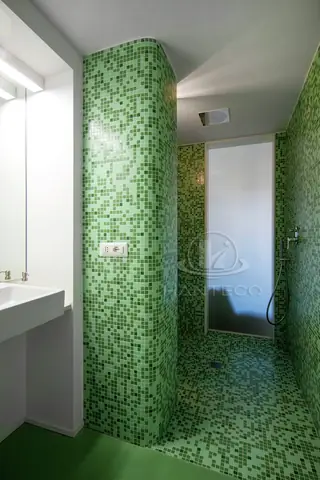 Đặc Điểm Gạch Mosaic Ốp Phòng Tắm