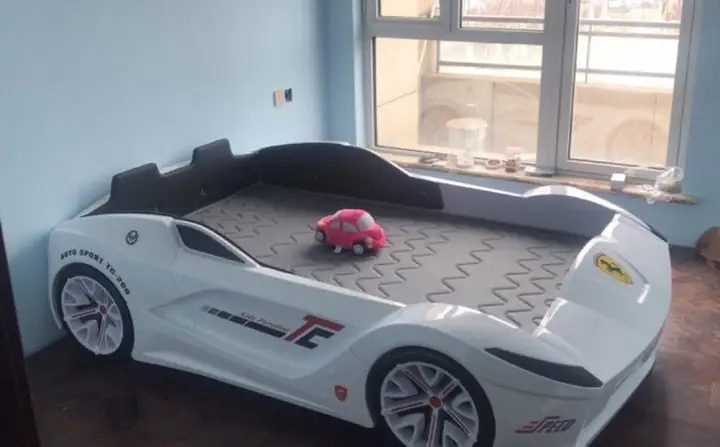 Giường Ngủ Hình Ô Tô Cho Bé Có Đặc Điểm Gì Nổi Bật?