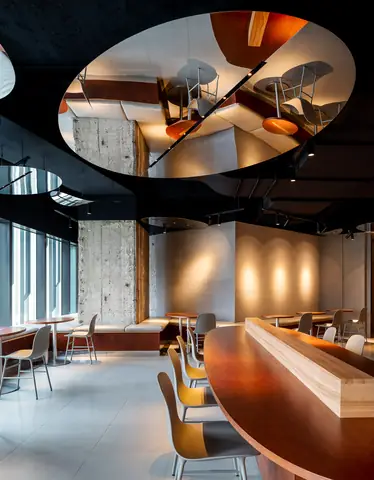 Cuộc Chơi Sáng Tạo Của Gương Trong Trang Trí Nội Thất