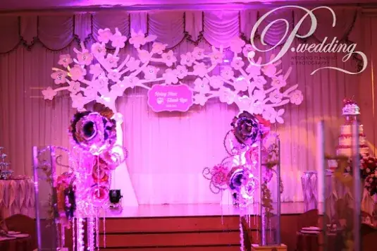 Các Ý Tưởng Trang Trí Tiệc Cưới Độc Đáo Với Hoa Giấy Các Ý Tưởng Trang Trí Tiệc Cưới Độc Đáo Với Hoa Giấy