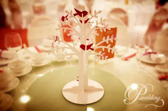 Các Ý Tưởng Trang Trí Tiệc Cưới Độc Đáo Với Hoa Giấy Các Ý Tưởng Trang Trí Tiệc Cưới Độc Đáo Với Hoa Giấy