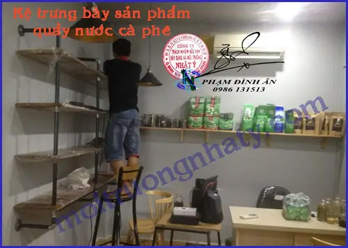 Chuyên Thiết Kế Lắp Đặt Kệ Trang Trí Treo Tường Phòng Ăn, Bàn Làm Việc, Quán Cà Phê Bằng Ống Nước Sắt Chuyên Thiết Kế Lắp Đặt Kệ Trang Trí Treo Tường Phòng Ăn, Bàn Làm Việc, Quán Cà Phê Bằng Ống Nước Sắt