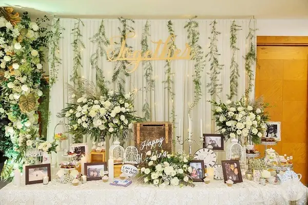 Địa Chỉ Mua Khung Ảnh Để Bàn Trang Trí Tiệc Cưới Ở Đâu?