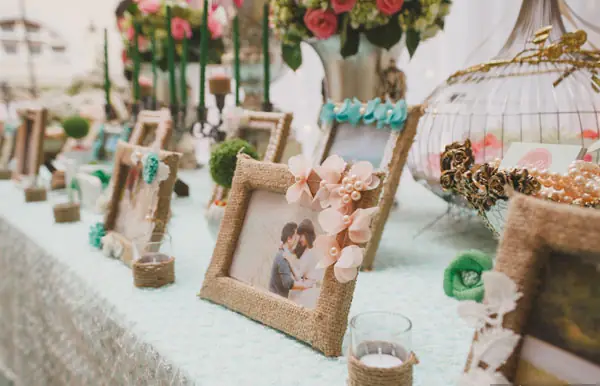 Địa Chỉ Mua Khung Ảnh Để Bàn Trang Trí Tiệc Cưới Ở Đâu?