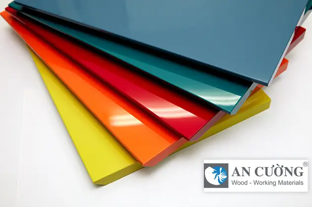 Cánh Tủ Bếp Vát