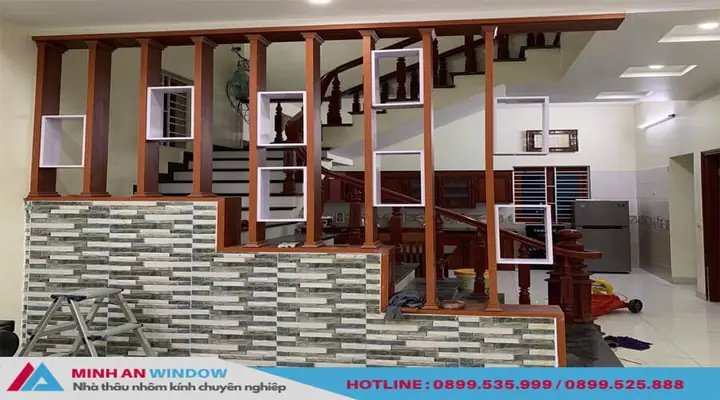 Người Dùng Thường Tìm Kiếm Những Mẫu Lam Nhôm Trang Trí Cầu Thang Nào Trên Google?