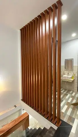 Người Dùng Thường Tìm Kiếm Những Mẫu Lam Nhôm Trang Trí Cầu Thang Nào Trên Google?