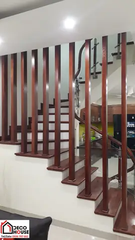 Người Dùng Thường Tìm Kiếm Những Mẫu Lam Nhôm Trang Trí Cầu Thang Nào Trên Google?