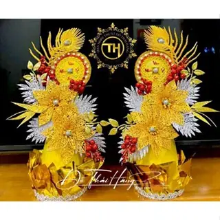 Lông Công Trang Trí Bàn Thờ Có Ý Nghĩa Gì Trong Phong Thủy? Lông Công Trang Trí Bàn Thờ Có Ý Nghĩa Gì Trong Phong Thủy?