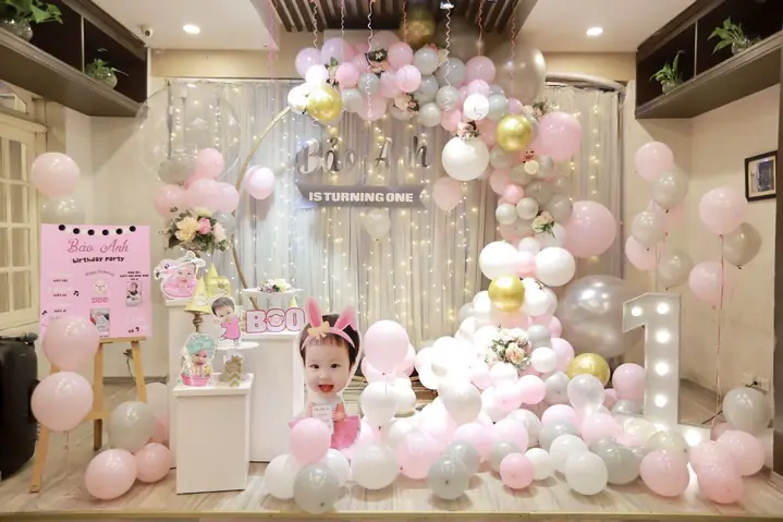 Gói Trang Trí Sinh Nhật Vip - Tone Hồng Pastel Cổng Tròn - Nhà Hàng ...