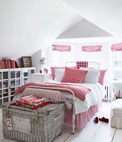 Hồng Đậm: Kích Thích Bản Thân