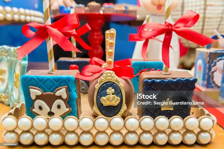 Mua Nến Nhỏ Trang Trí Sinh Nhật Ở Đâu? Mua Nến Nhỏ Trang Trí Sinh Nhật Ở Đâu?