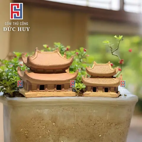 Ngôi Chùa Mini Bằng Gốm Men Vàng Trang Trí Hòn Non Bộ