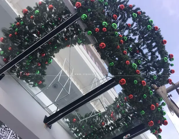 Thi Công Trang Trí Giáng Sinh