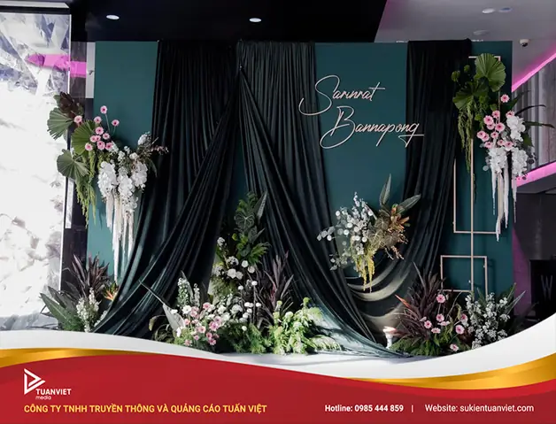 100+ Backdrop Đám Cưới Và Trang Trí Gia Tiên Đẹp Nhất 2025