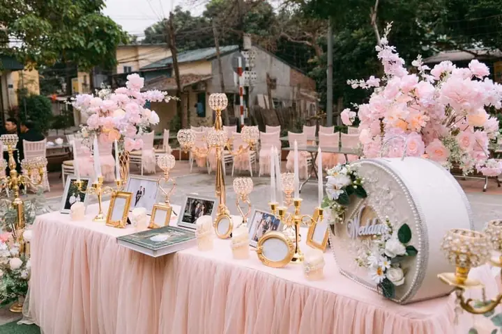 Có Cần Trang Trí Bàn Gallery Hay Không? Ý Nghĩa Của Việc Trang Trí Bàn Gallery Cho Tiệc Cưới Là Gì ? Có Cần Trang Trí Bàn Gallery Hay Không? Ý Nghĩa Của Việc Trang Trí Bàn Gallery Cho Tiệc Cưới Là Gì ?