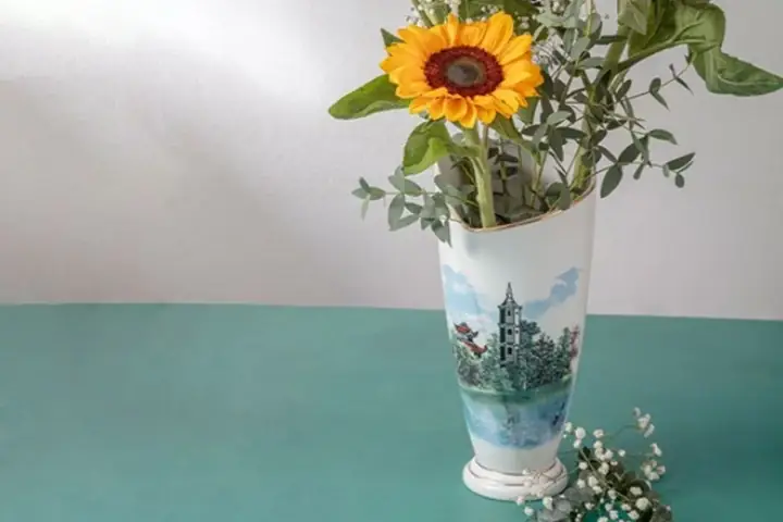 Hướng Dẫn Cắm Hoa Bàn Thờ Ngày Giỗ Đẹp Và Ý Nghĩa