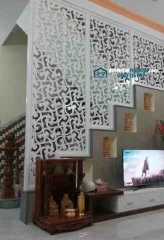 Đặc Điểm Nổi Bật Của Vách Ngăn Cầu Thang Bằng Sắt