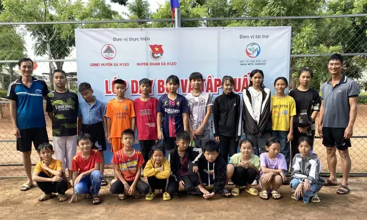 Hành Trình Đằng Sau Cái Tên 8 Sang Từ Thiện: Tiểu Sử, Dự Án Nổi Bật Và Tầm Ảnh Hưởng