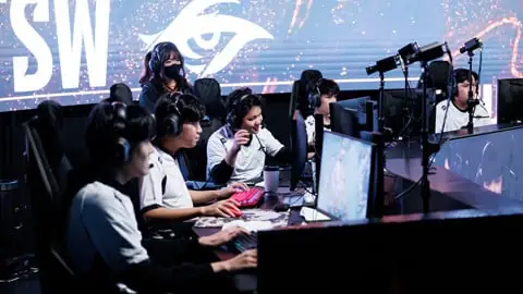 Abomination Là Ai Và Sức Mạnh Của Hắn So Với Hulk Như Thế Nào?