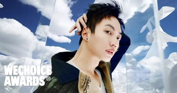 Alex Fox Là Ai? Tiểu Sử, Sự Nghiệp Và Phong Cách Của Giám Đốc Sáng Tạo Tài Năng Alex Fox Là Ai? Tiểu Sử, Sự Nghiệp Và Phong Cách Của Giám Đốc Sáng Tạo Tài Năng