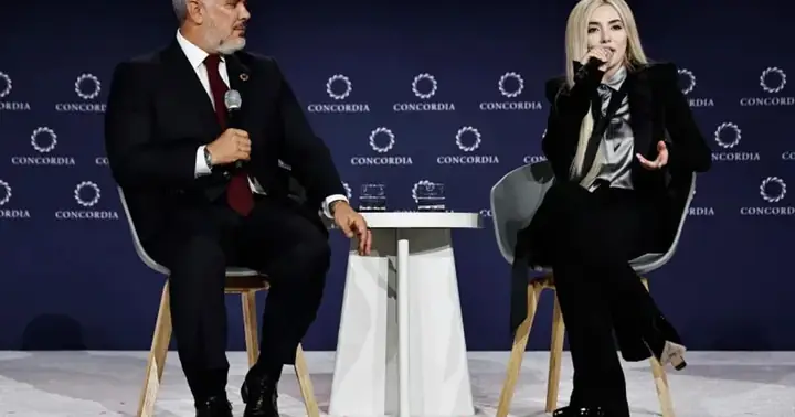 Ava Max Là Ai? Hành Trình Từ Nữ Hoàng "sweet But Psycho" Đến Biểu Tượng Âm Nhạc Thế Hệ Mới