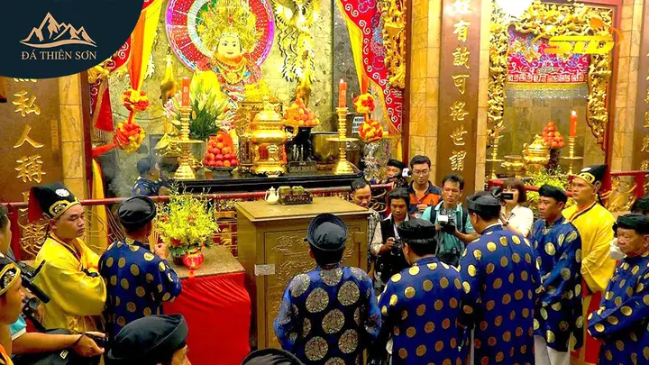 Bà Chúa Xứ Là Ai? Nguồn Gốc, Truyền Thuyết Và Vị Thần Bảo Hộ Của Miền Tây Nam Bộ