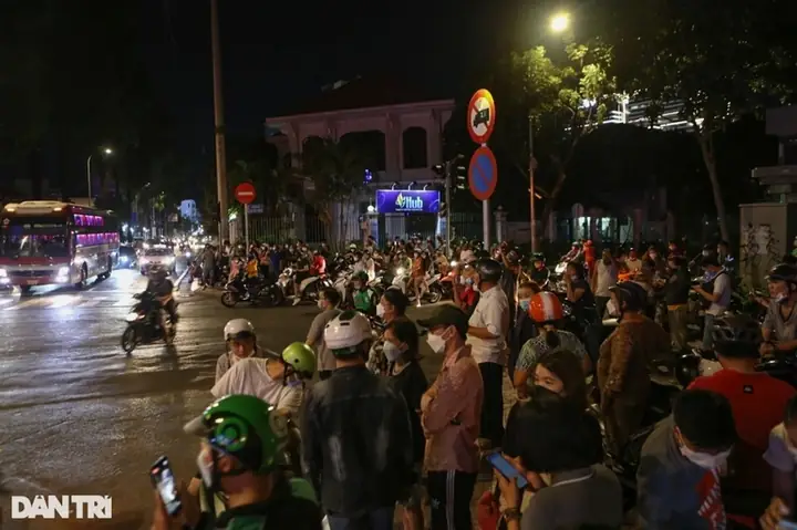 Bà Nguyễn Phương Hằng: Tiểu Sử, Sự Nghiệp Và Hành Trình Từ Doanh Nhân Đến Nhân Vật Gây Tranh Cãi