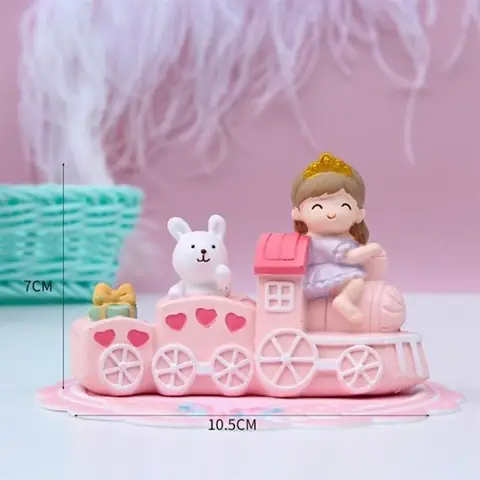 Bé Gái Lái Tàu Hồng Trang Trí Bánh - Beemart